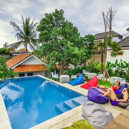 Angels Boutique Hostel Canggu Buitenkant foto